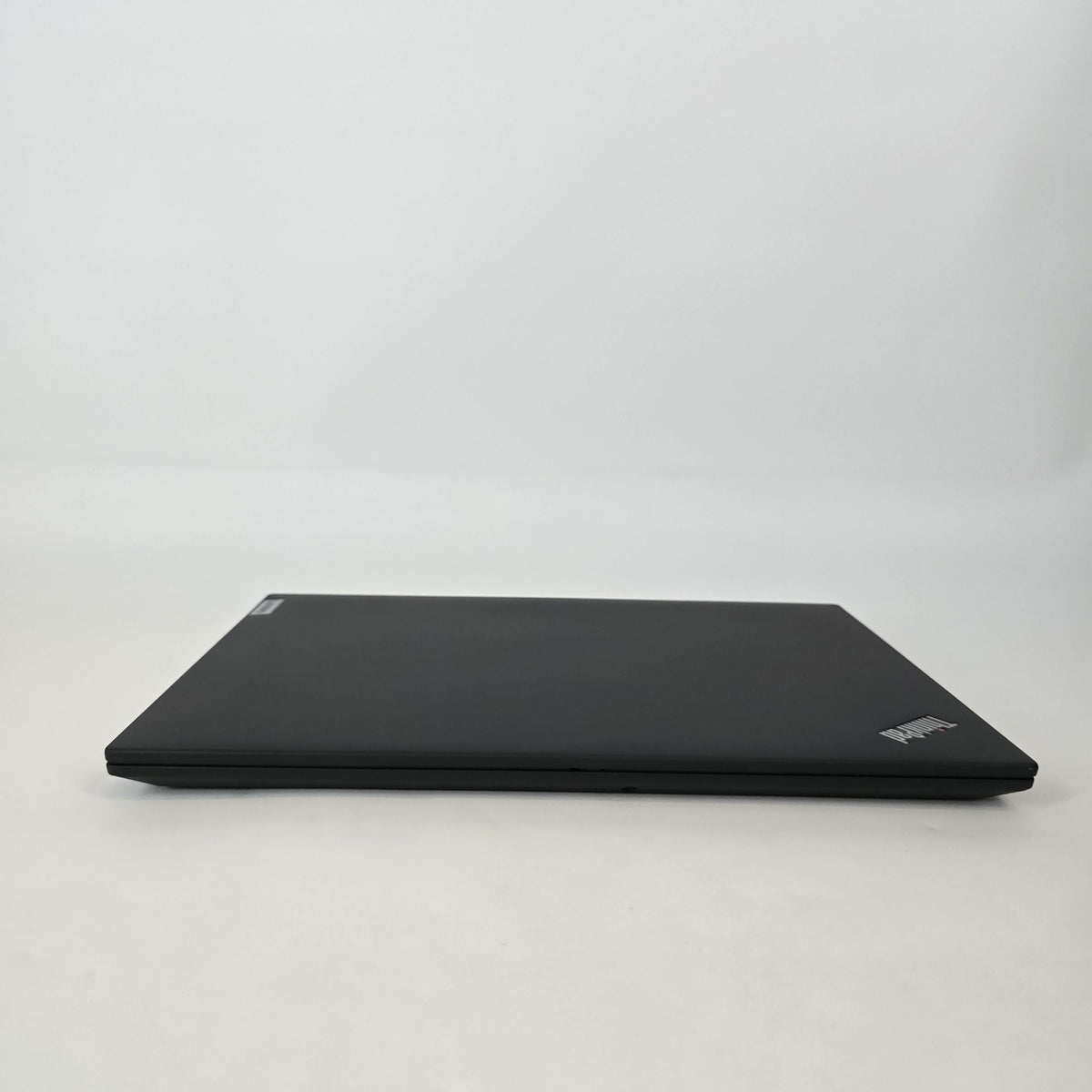Lenovo ThinkPad T16 Gen 1 Gray 1.8 GHz Intel Core i7 12th Gen. 16GB RAM 1TB Solid State Drive