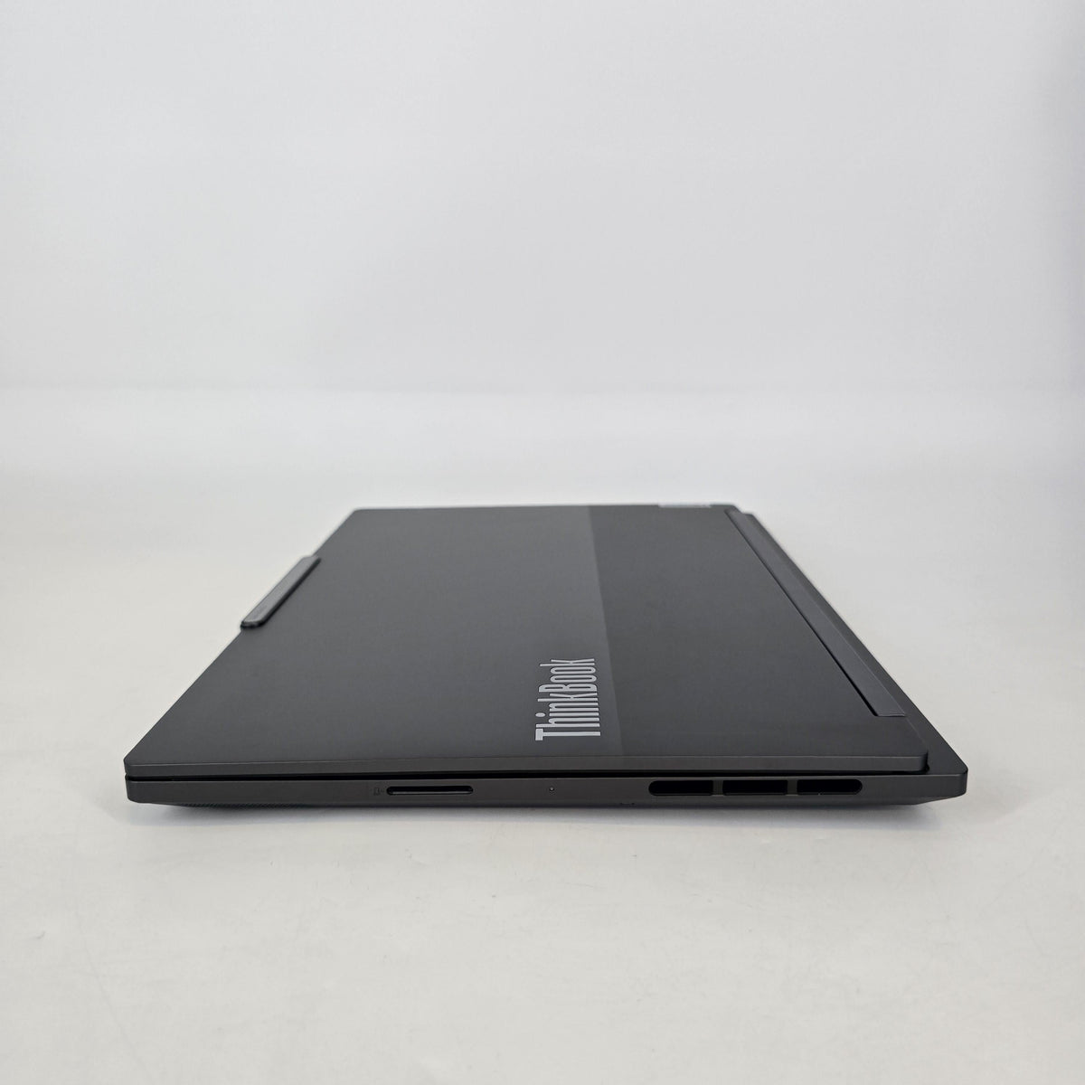 Lenovo ThinkBook 16p Gen 4 Gray 2.6 GHz Intel Core i9 13th Gen. 32GB RAM 512GB Solid State Drive NVIDIA GeForce RTX 4060 8 GB