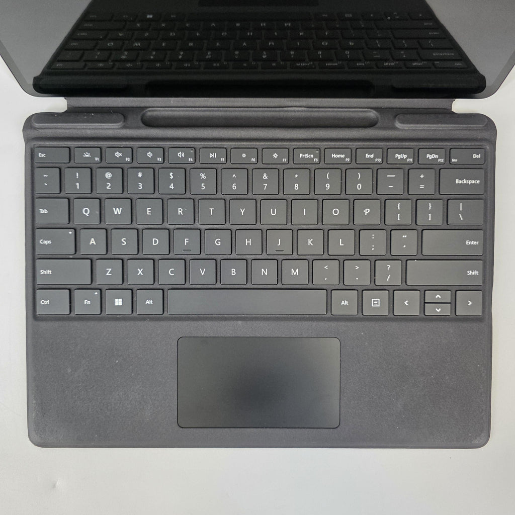 Microsoft Surface Pro 9 13 Graphite WiFi 2.6 GHz Intel Core i7 12th Gen. 16GB RAM 256GB Solid State Drive