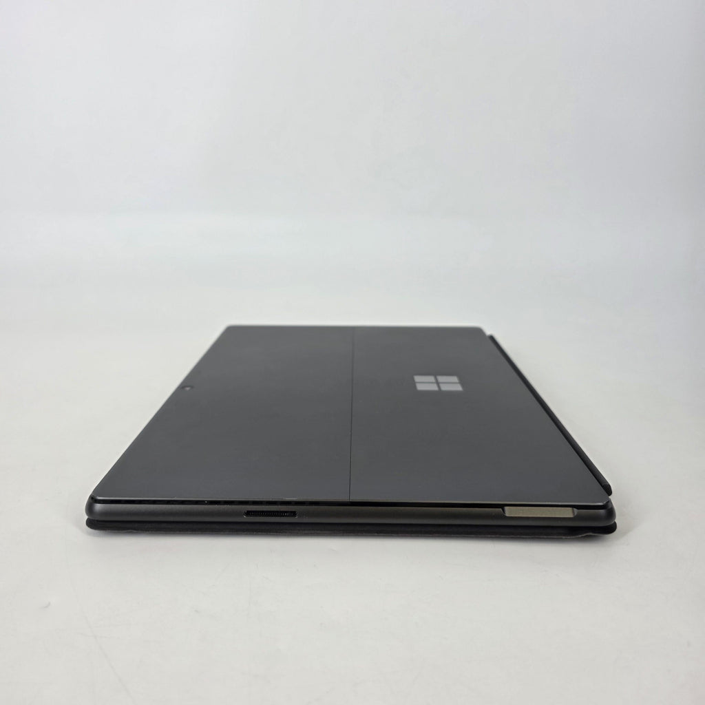 Microsoft Surface Pro 9 13 Graphite WiFi 2.6 GHz Intel Core i7 12th Gen. 16GB RAM 256GB Solid State Drive