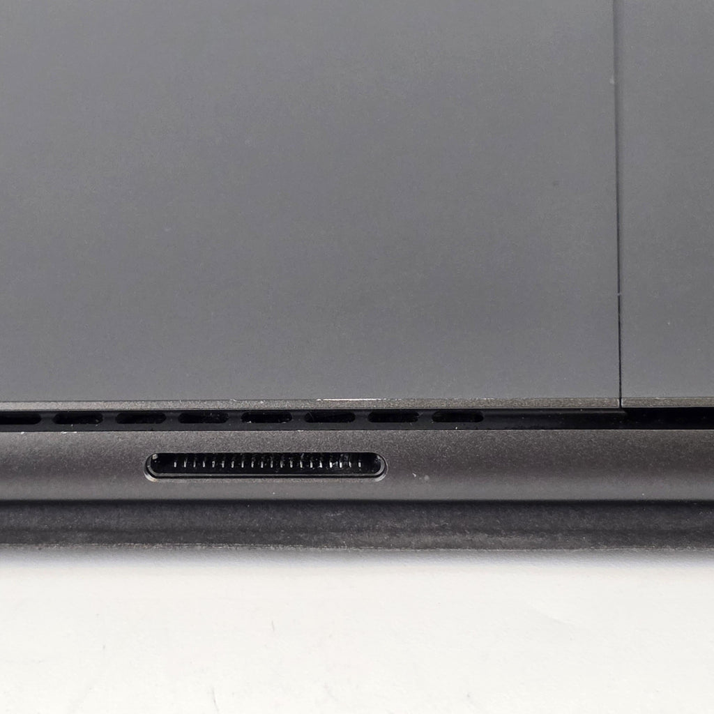 Microsoft Surface Pro 9 13 Graphite WiFi 2.6 GHz Intel Core i7 12th Gen. 16GB RAM 256GB Solid State Drive