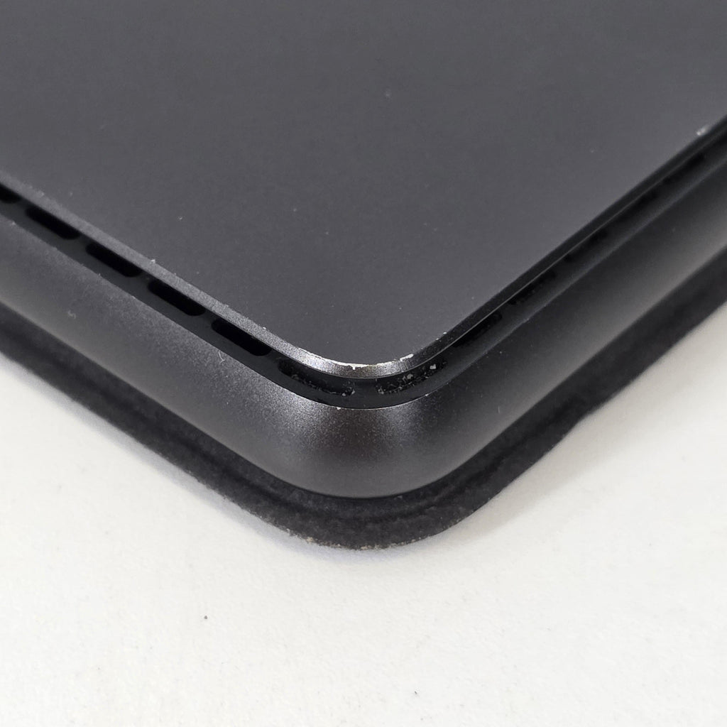 Microsoft Surface Pro 9 13 Graphite WiFi 2.6 GHz Intel Core i7 12th Gen. 16GB RAM 256GB Solid State Drive