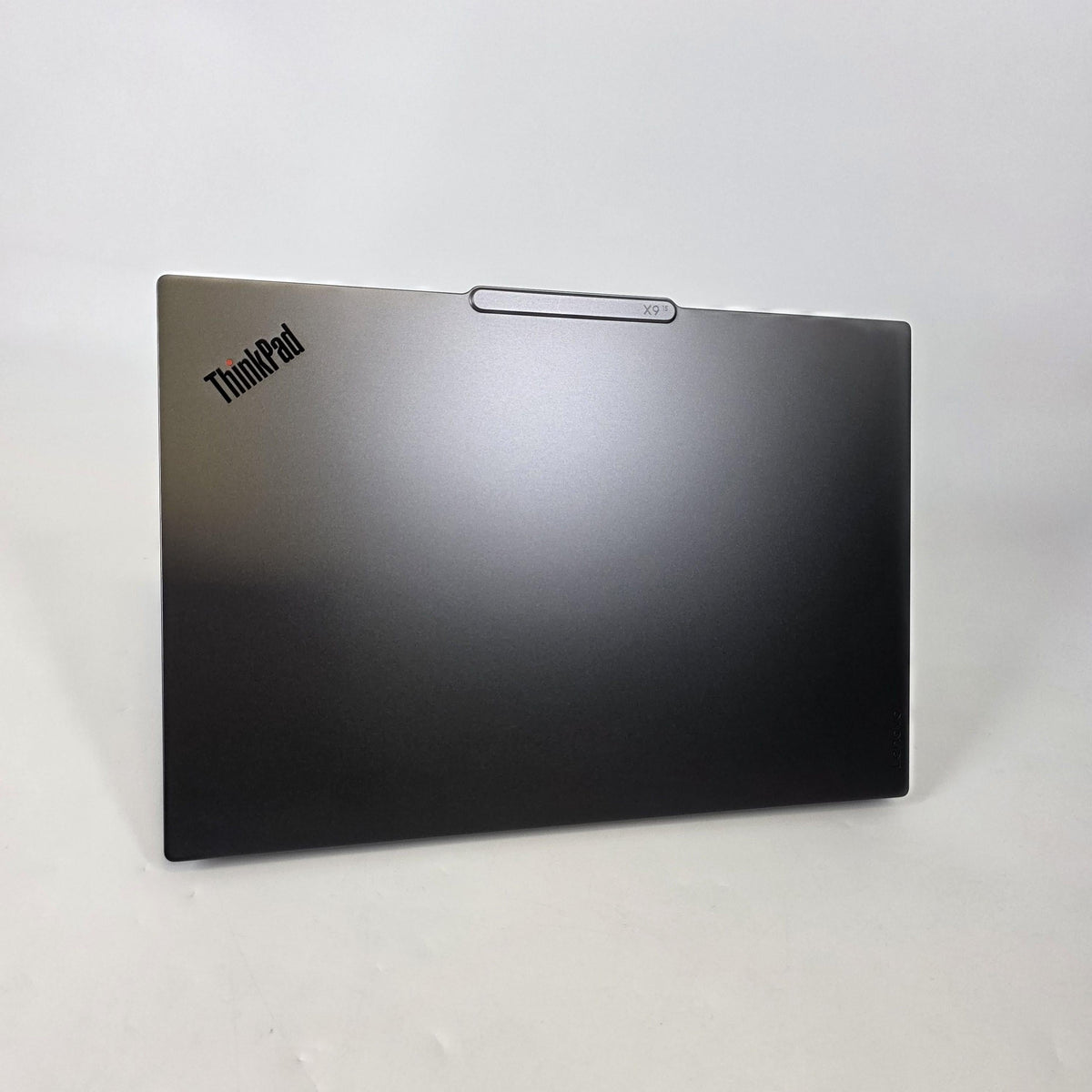 Lenovo ThinkPad X9 15 Gray 2.1 GHz Intel Core Ultra 5 Series 2 32GB RAM 2TB Solid State Drive