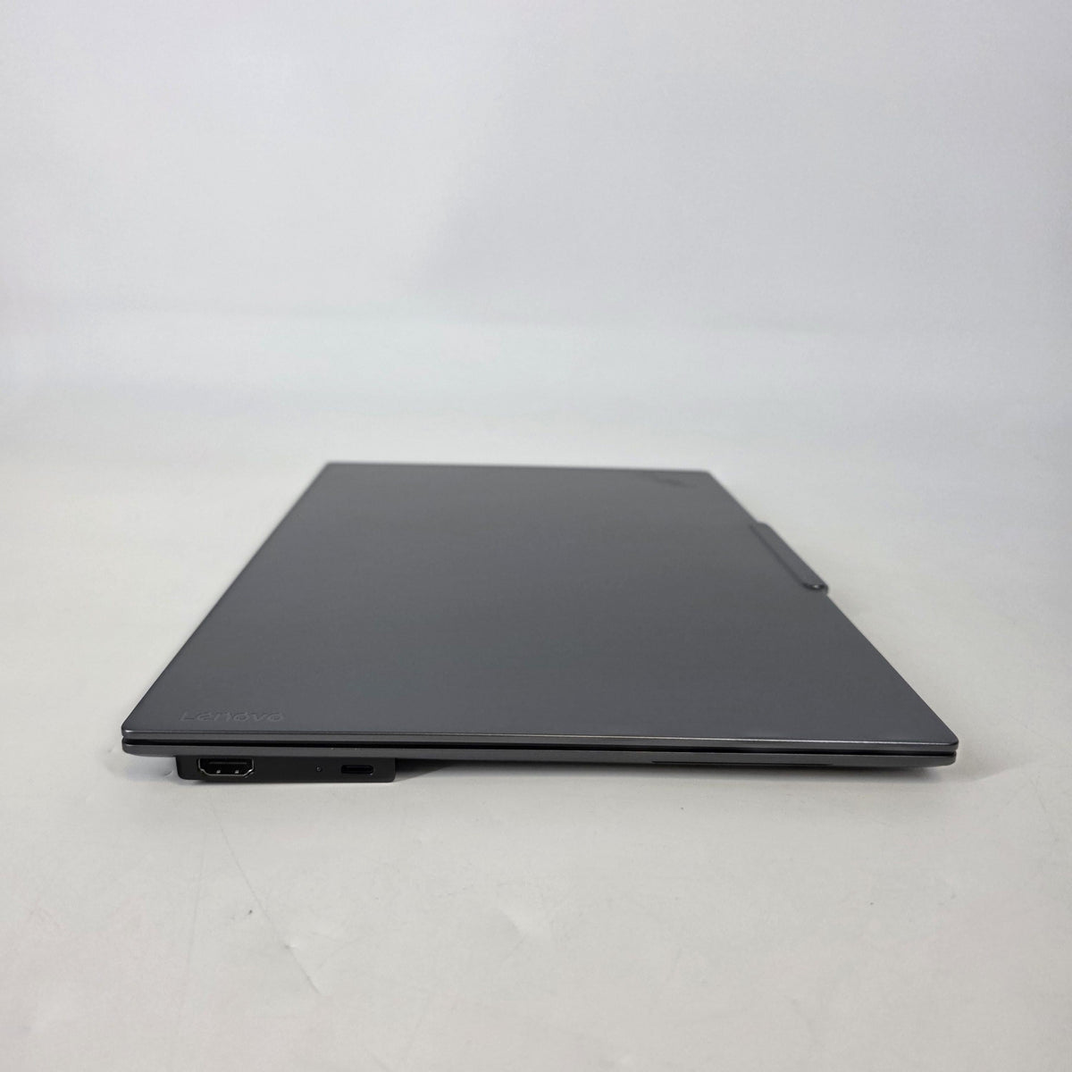 Lenovo ThinkPad X9 15 Gray 2.1 GHz Intel Core Ultra 5 Series 2 32GB RAM 2TB Solid State Drive