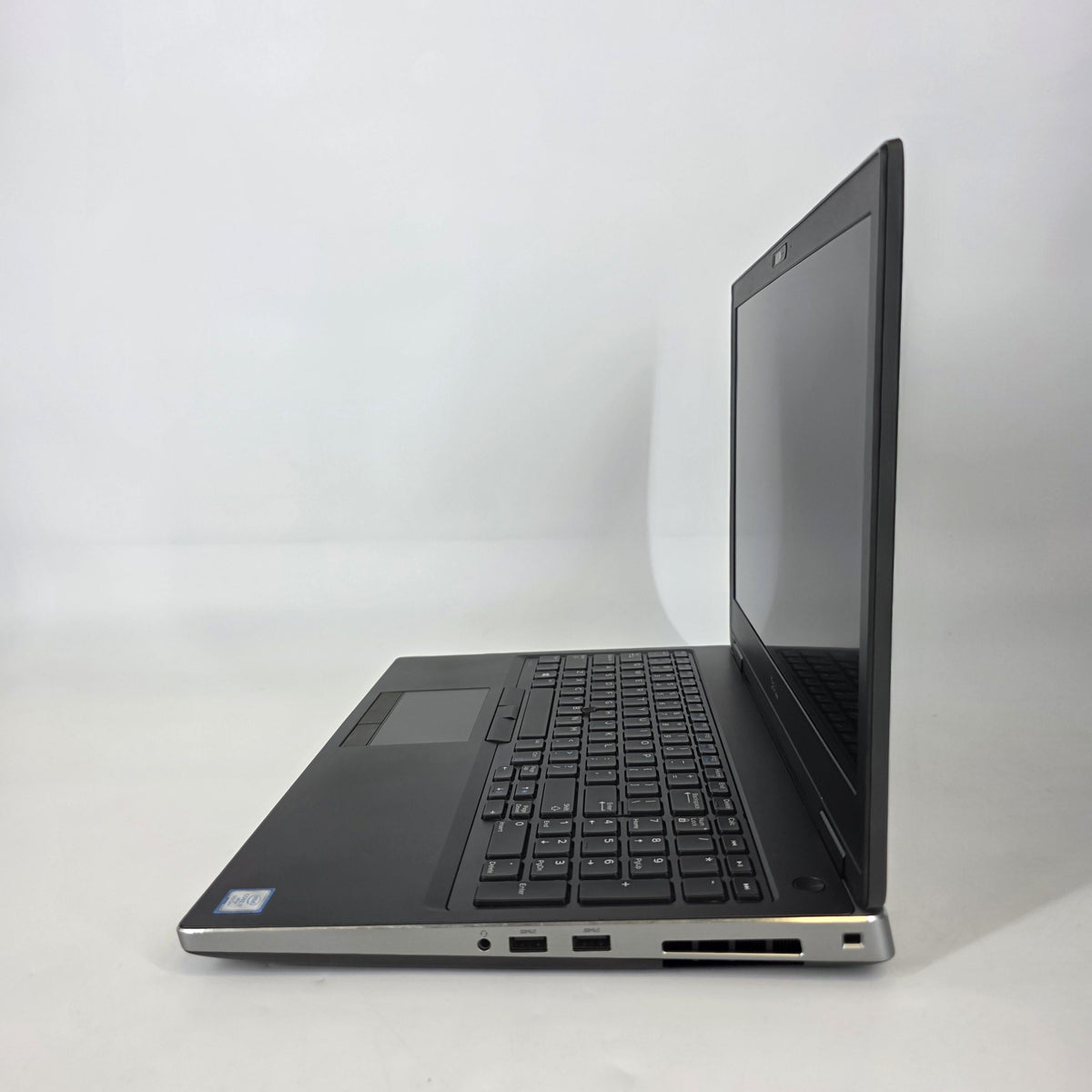 Dell Precision 7540 15.6 Gray 2.6 GHz Intel Core i7 9th Gen. 16GB RAM 512GB Solid State Drive AMD Radeon Pro WX 3200 4 GB