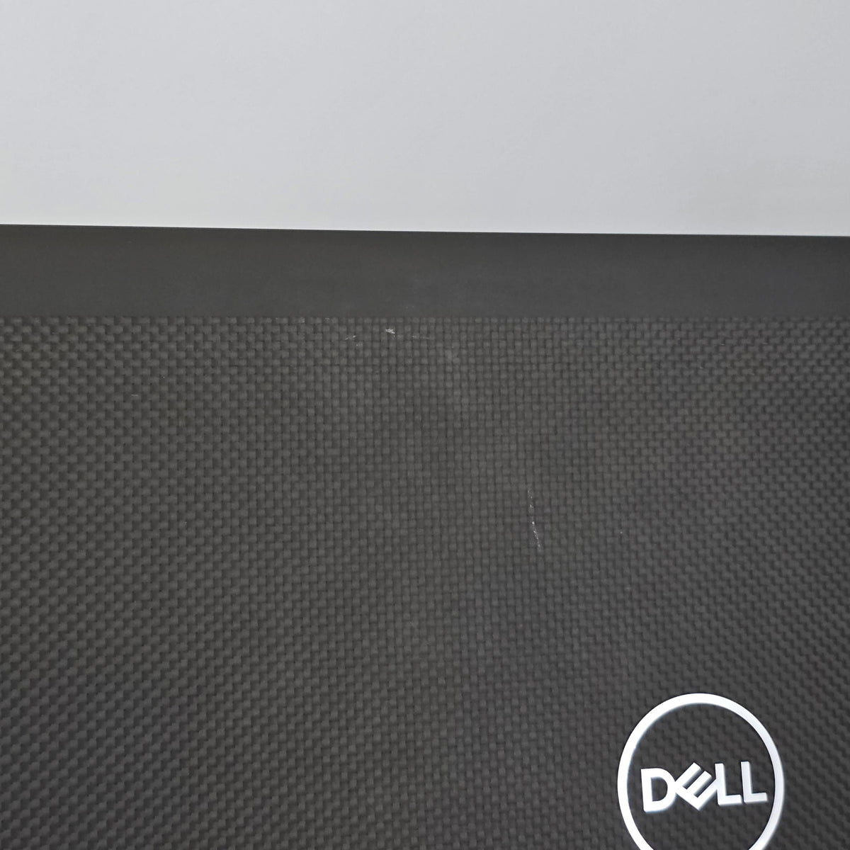 Dell Precision 7540 15.6 Gray 2.6 GHz Intel Core i7 9th Gen. 16GB RAM 512GB Solid State Drive AMD Radeon Pro WX 3200 4 GB