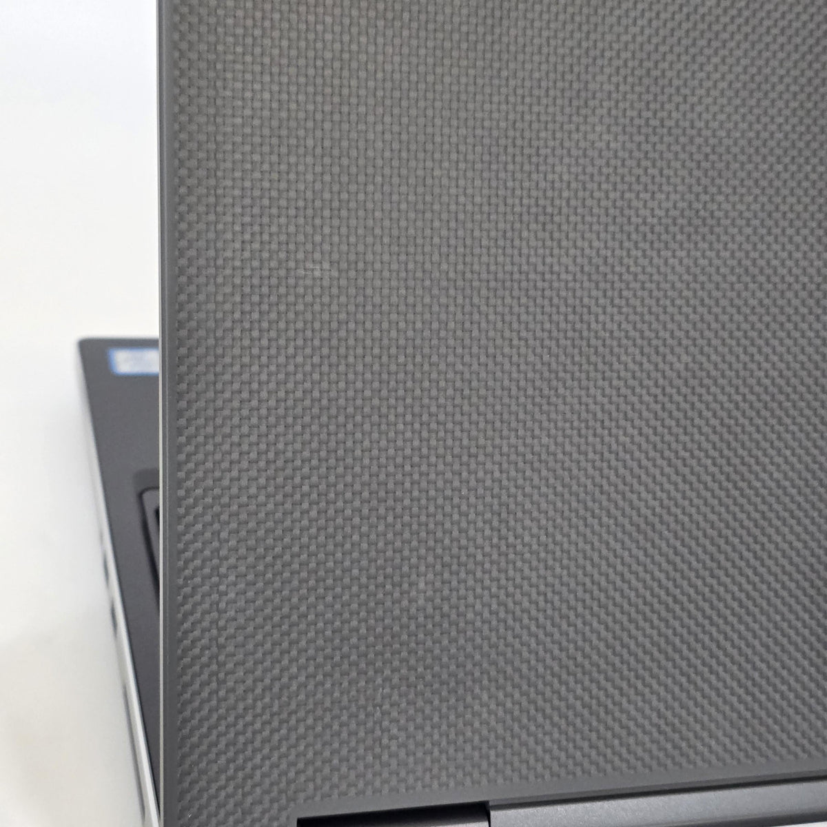 Dell Precision 7540 15.6 Gray 2.6 GHz Intel Core i7 9th Gen. 16GB RAM 512GB Solid State Drive AMD Radeon Pro WX 3200 4 GB