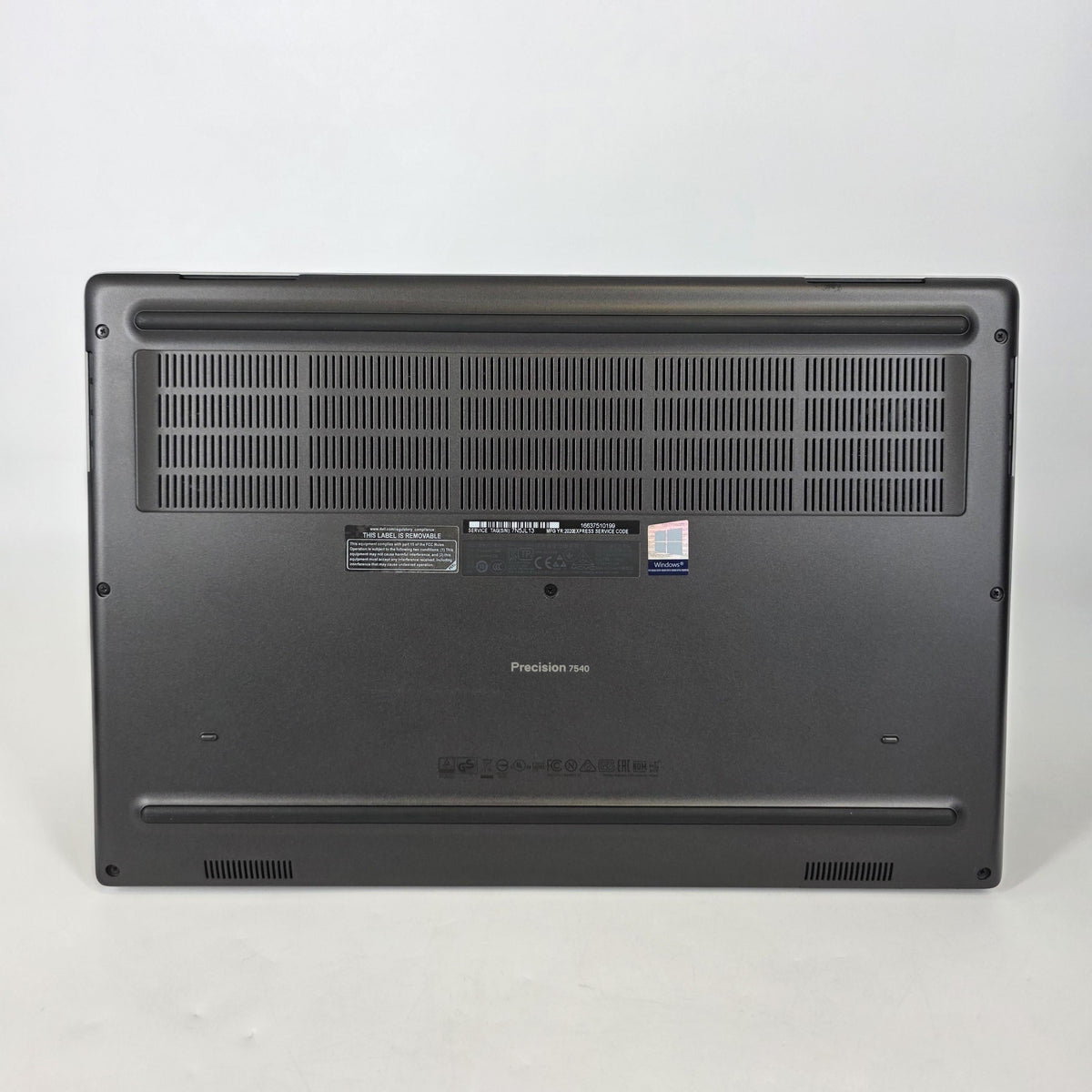 Dell Precision 7540 15.6 Gray 2.6 GHz Intel Core i7 9th Gen. 16GB RAM 512GB Solid State Drive AMD Radeon Pro WX 3200 4 GB