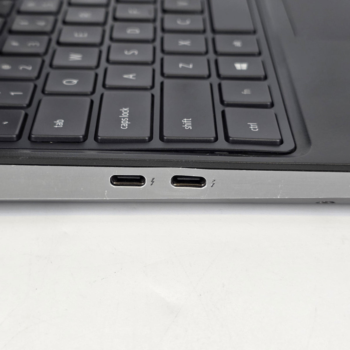 Dell Precision 7550 15.6 Gray 2.7 GHz Intel Core i7 10th Gen. 64GB RAM 512GB Solid State Drive NVIDIA Quadro T2000 4 GB