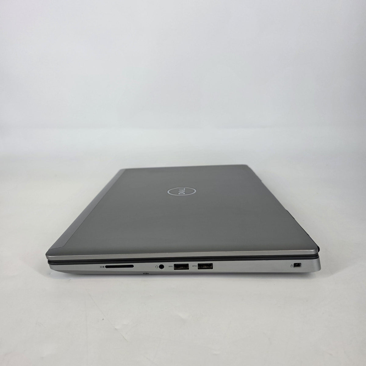 Dell Precision 7550 15.6 Gray 2.7 GHz Intel Core i7 10th Gen. 64GB RAM 512GB Solid State Drive NVIDIA Quadro T2000 4 GB