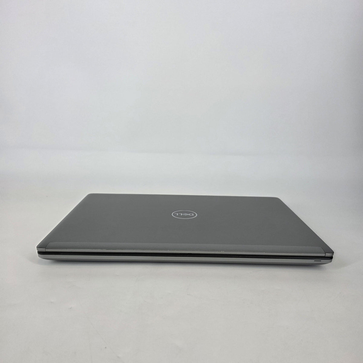 Dell Precision 7550 15.6 Gray 2.7 GHz Intel Core i7 10th Gen. 64GB RAM 512GB Solid State Drive NVIDIA Quadro T2000 4 GB