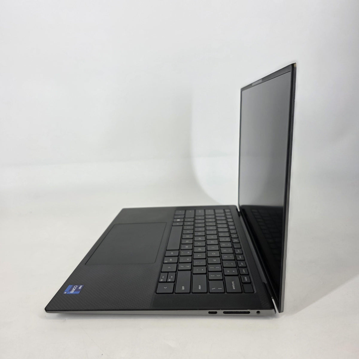 Dell Precision 5570 15.6 Gray 2.5 GHz Intel Core i9 12th Gen. 64GB RAM 1TB Solid State Drive NVIDIA RTX A2000 8 GB