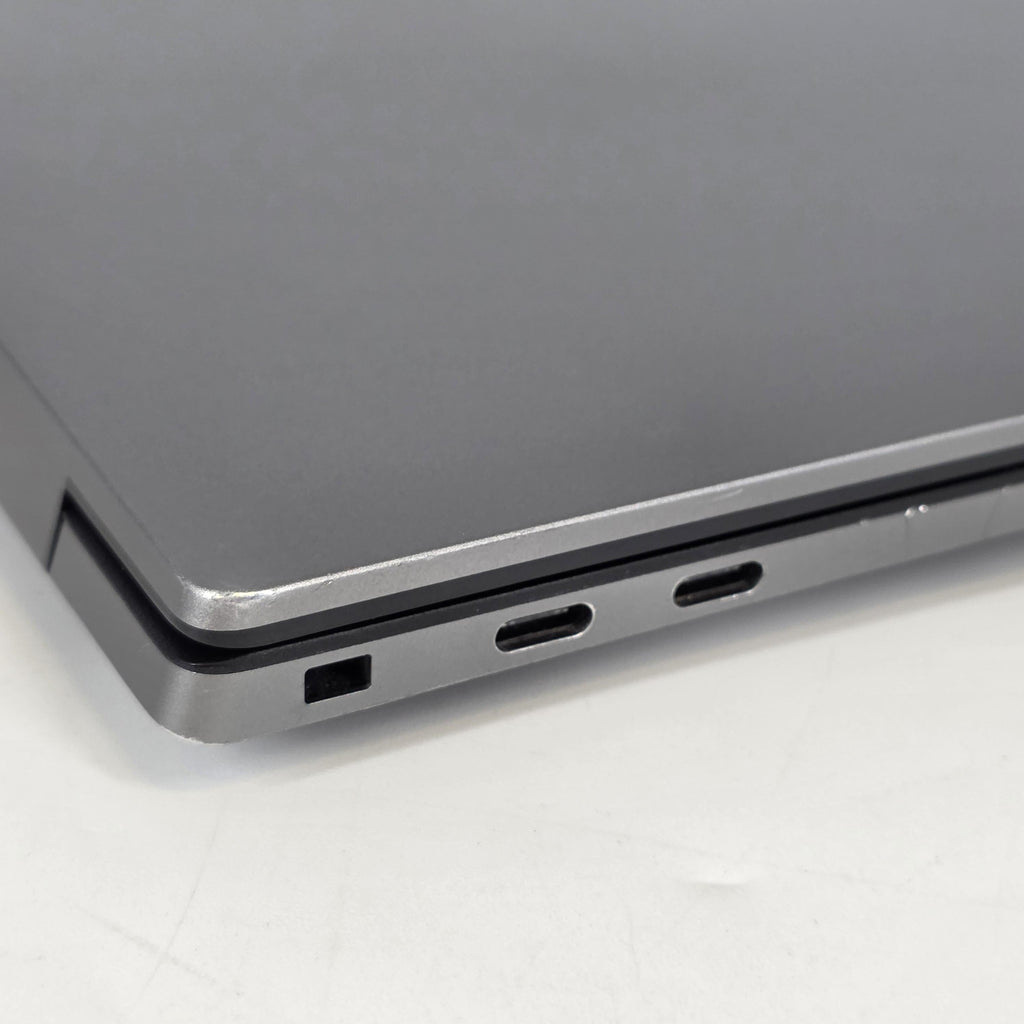 Dell Precision 5570 15.6 Gray 2.5 GHz Intel Core i9 12th Gen. 64GB RAM 1TB Solid State Drive NVIDIA RTX A2000 8 GB