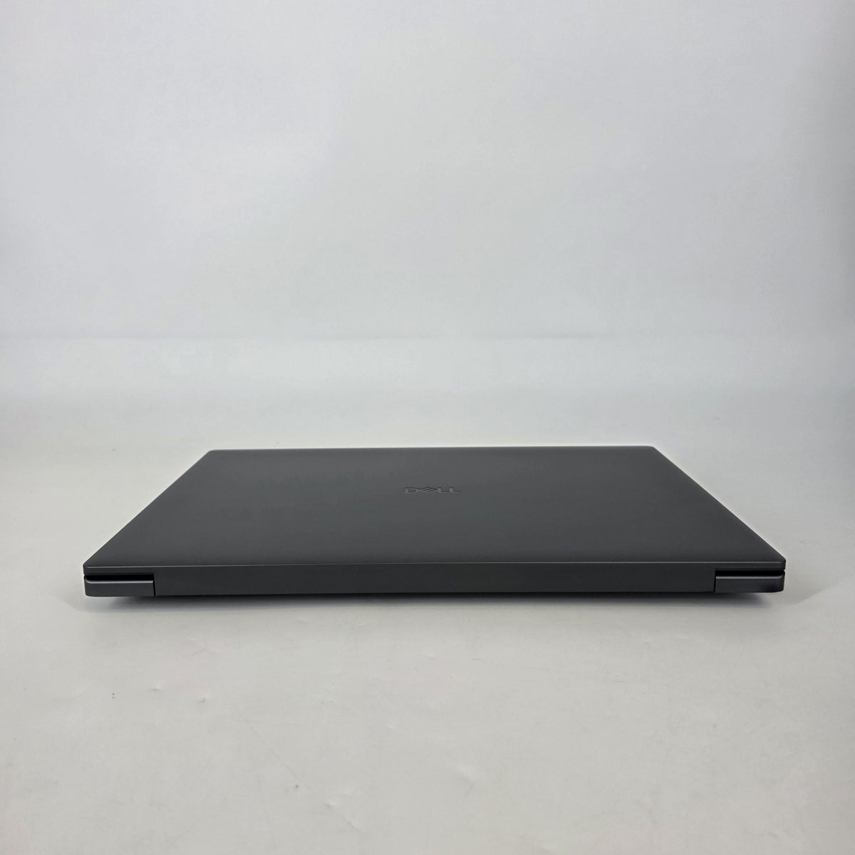 Pro Max 16 Premium MA16250 Magnetite 2.9 GHz Intel Core Ultra 9 Series 2 32GB RAM 1TB Solid State Drive NVIDIA RTX PRO 2000 Blackwell 8 GB