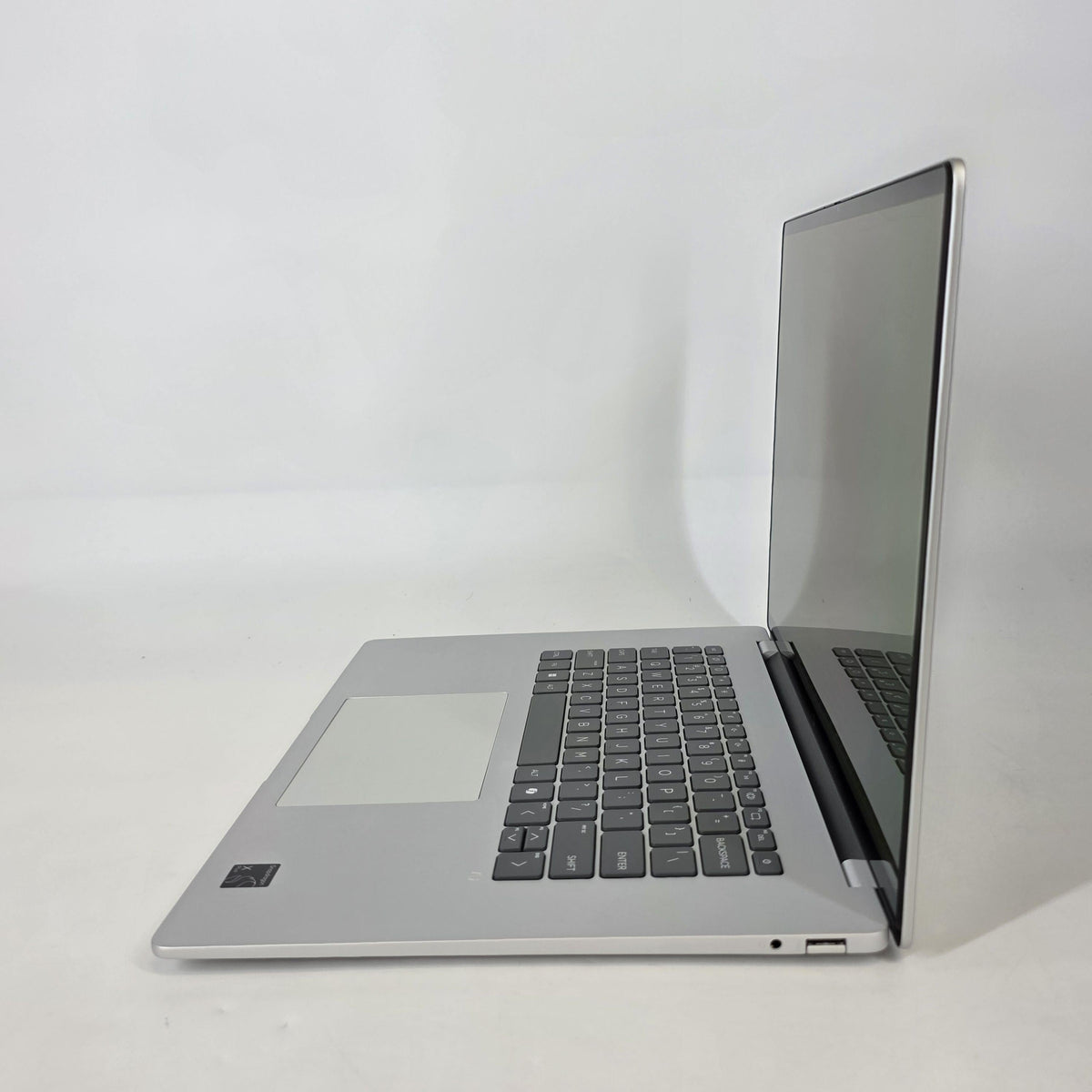 HP OmniBook 5 16 Glacier Silver 3.2 GHz Qualcomm Snapdragon X Plus 16GB RAM 1TB Solid State Drive