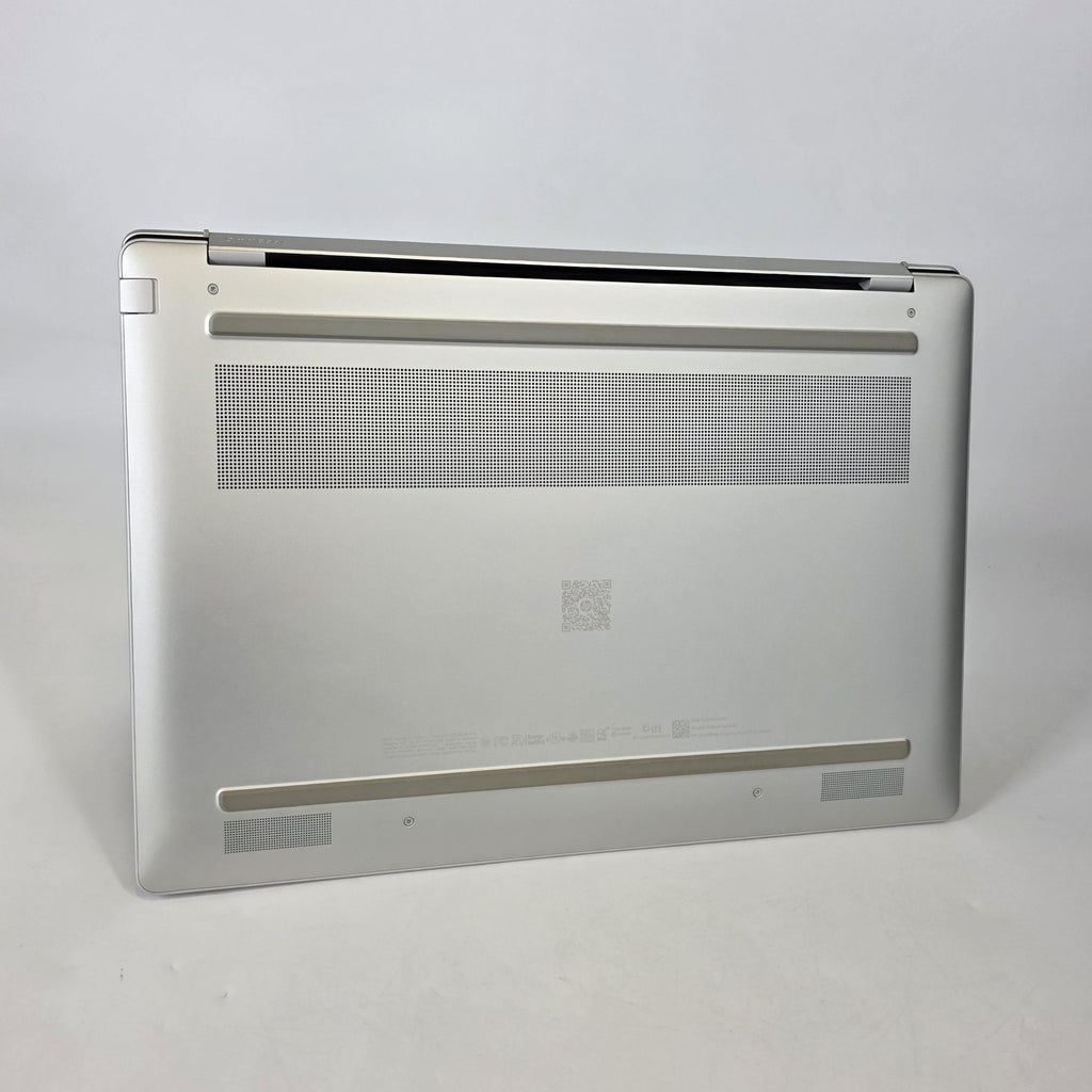 HP OmniBook 5 16 Glacier Silver 3.2 GHz Qualcomm Snapdragon X Plus 16GB RAM 1TB Solid State Drive