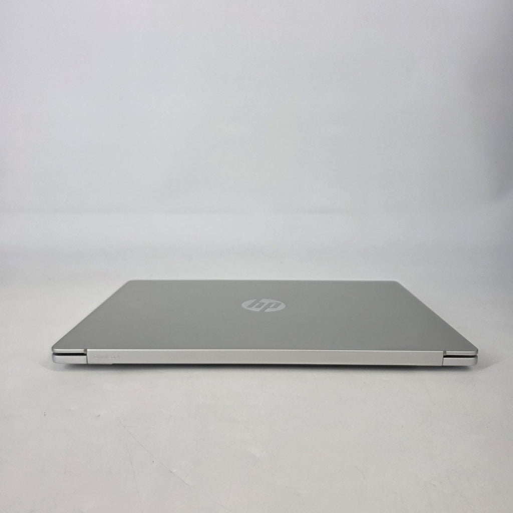 HP OmniBook 5 16 Glacier Silver 3.2 GHz Qualcomm Snapdragon X Plus 16GB RAM 1TB Solid State Drive