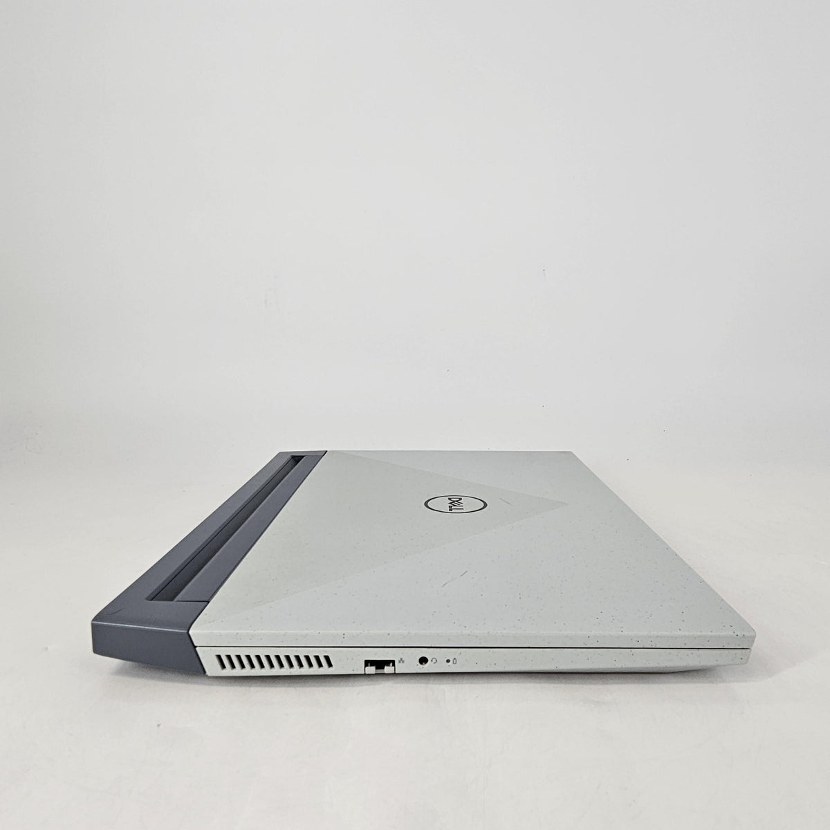 Dell G15 5515 15.6 Gray 3.2 GHz AMD Ryzen 7 5800H 16GB RAM 512GB Solid State Drive NVIDIA GeForce RTX 3050 Ti 4 GB