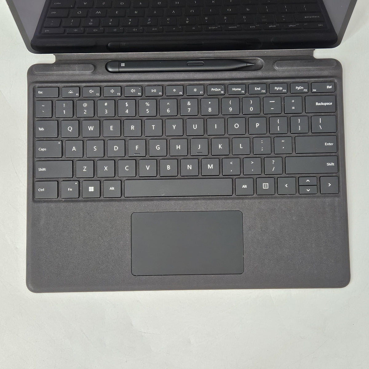 Microsoft Surface Pro 11 13 Silver Unlocked 3.4 GHz Qualcomm Snapdragon X Elite 16GB RAM 512GB Solid State Drive