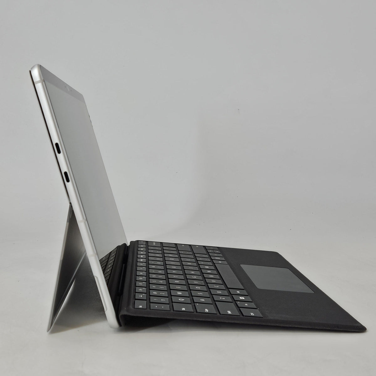 Microsoft Surface Pro 11 13 Silver Unlocked 3.4 GHz Qualcomm Snapdragon X Elite 16GB RAM 512GB Solid State Drive
