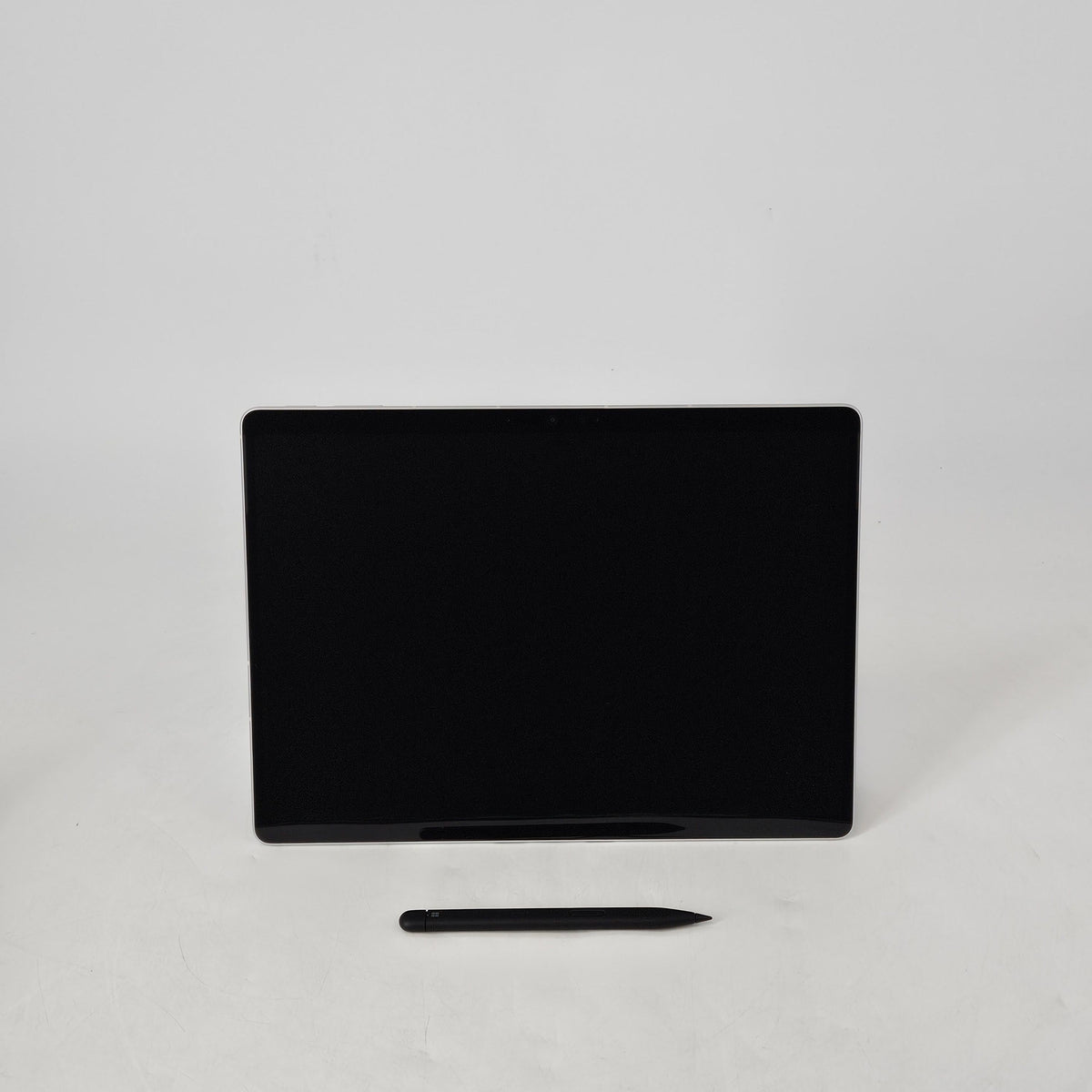 Microsoft Surface Pro 11 13 Silver Unlocked 3.4 GHz Qualcomm Snapdragon X Plus 16GB RAM 256GB Solid State Drive