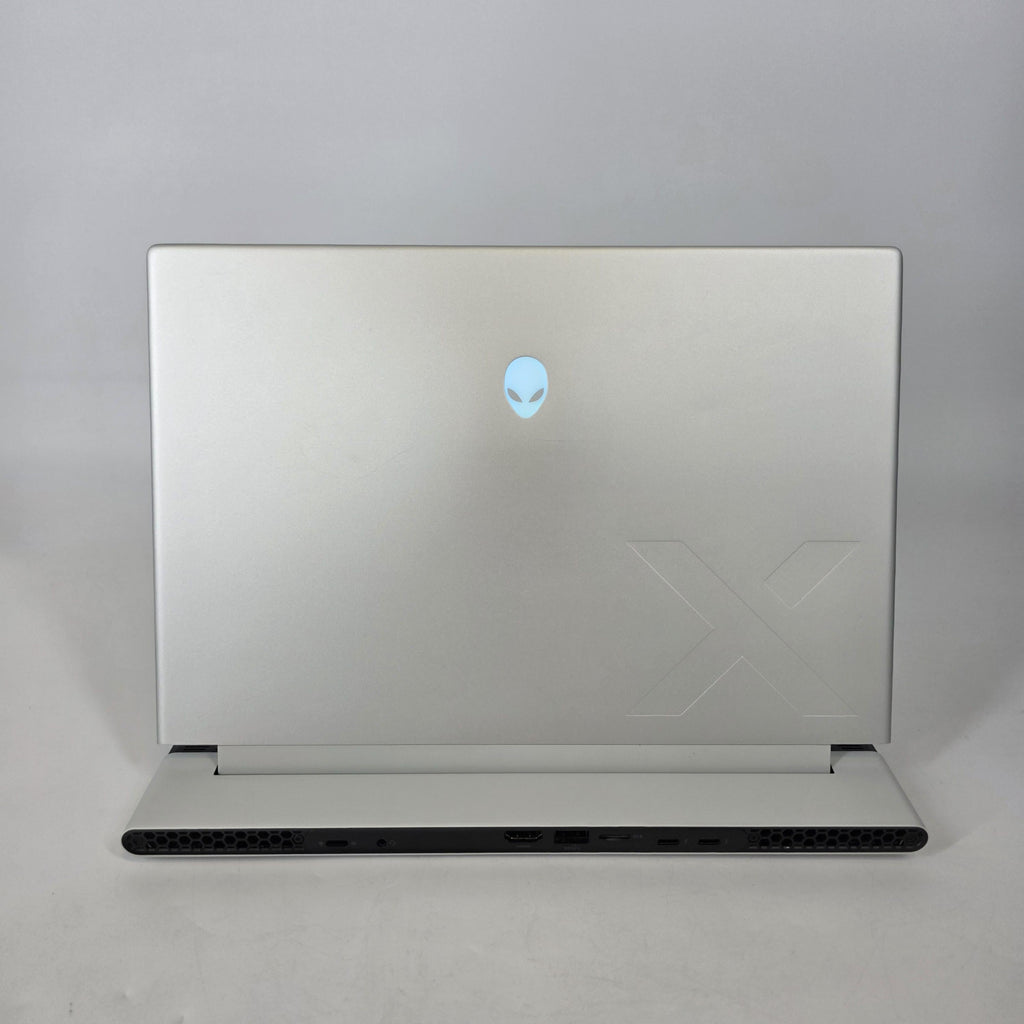 Dell Alienware X14 R2 Silver 2.4 GHz Intel Core i7 13th Gen. 32GB RAM 1TB Solid State Drive NVIDIA GeForce RTX 4060 8 GB