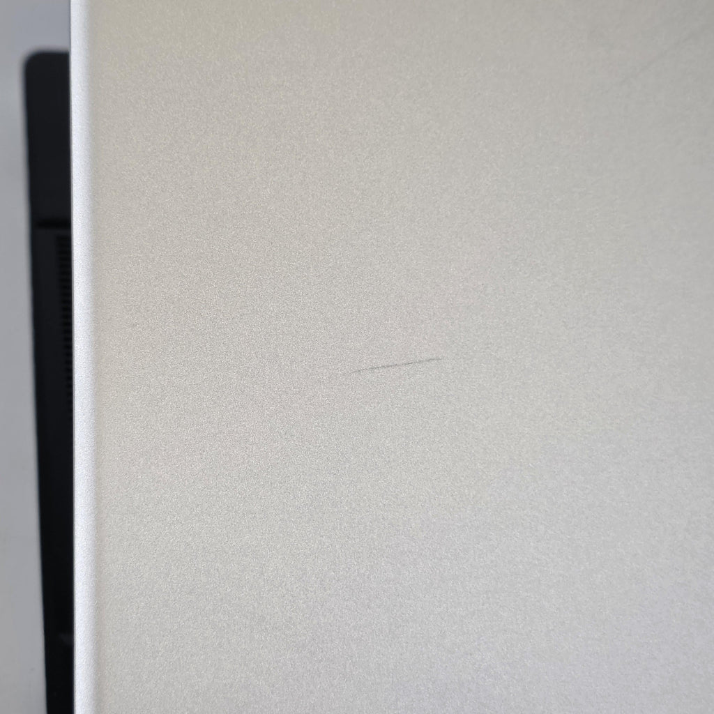 Dell Alienware X14 R2 Silver 2.4 GHz Intel Core i7 13th Gen. 32GB RAM 1TB Solid State Drive NVIDIA GeForce RTX 4060 8 GB