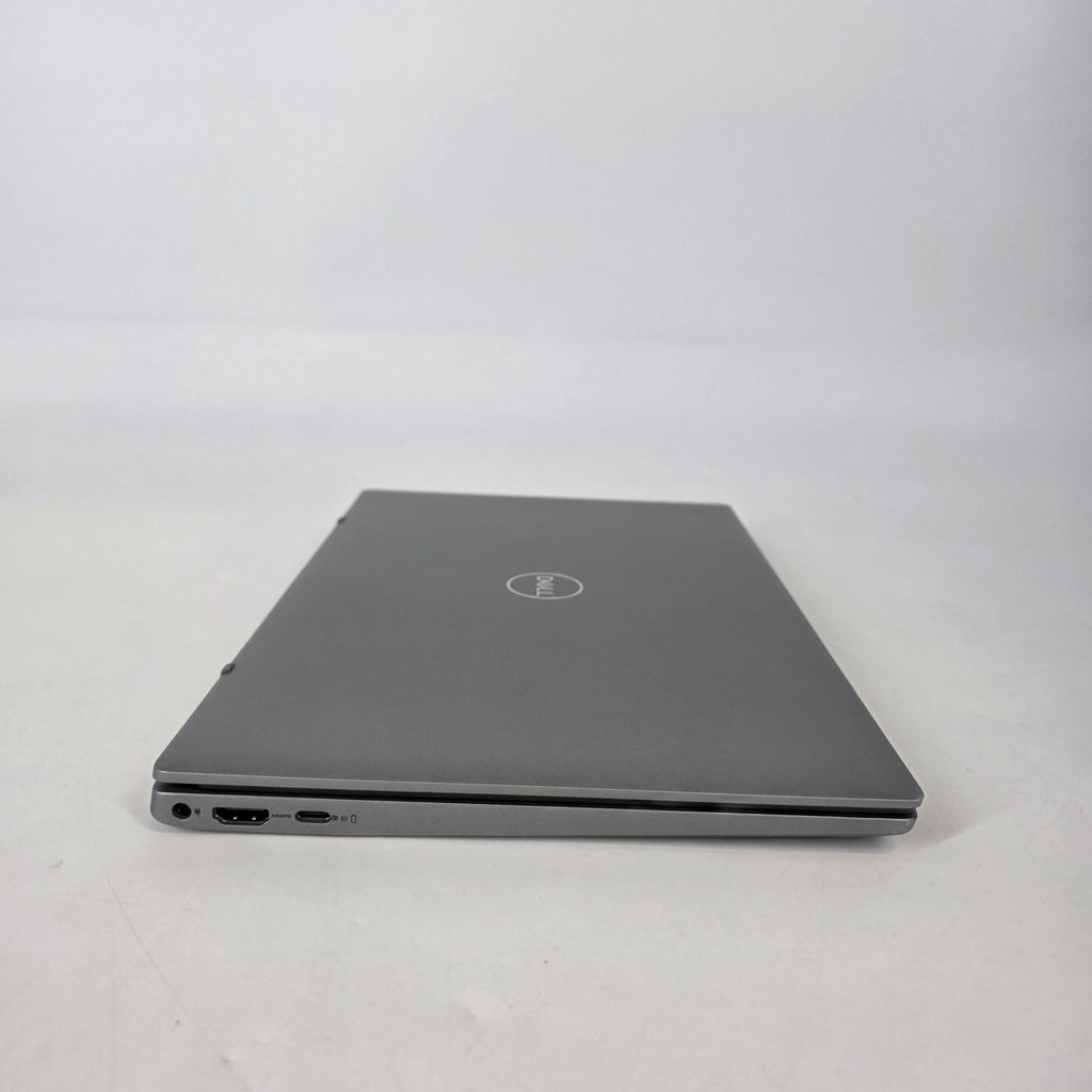 Dell Latitude 3320 13.3 Gray 2.4 GHz Intel Core i5 11th Gen. 8GB RAM 256GB Solid State Drive