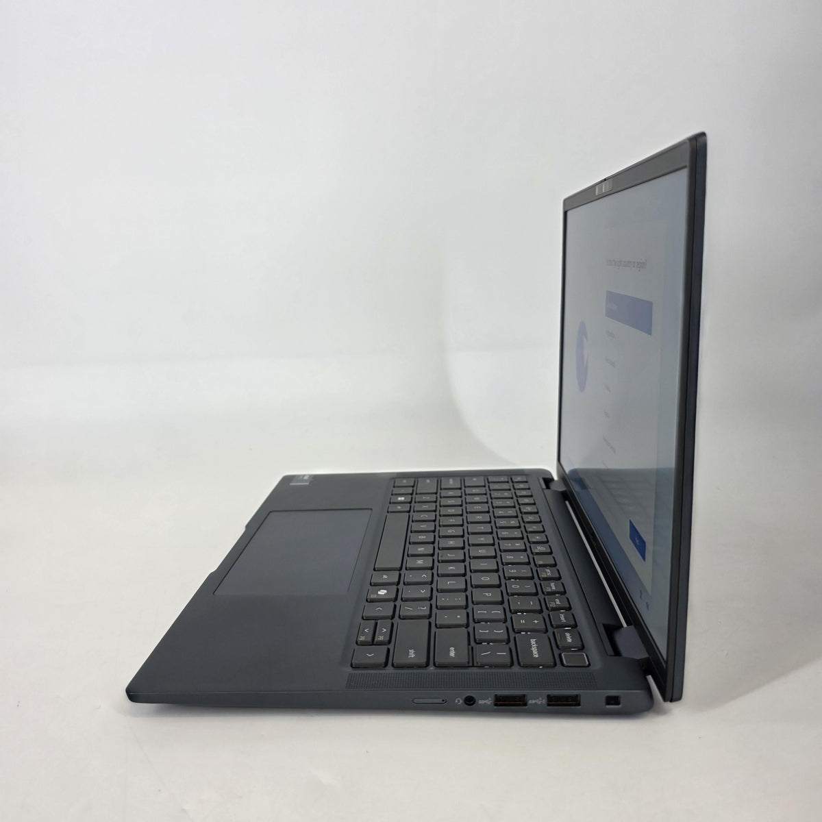 Latitude 7450 14 Blue 2.1 GHz Intel Core Ultra 5 16GB RAM 512GB Solid State Drive
