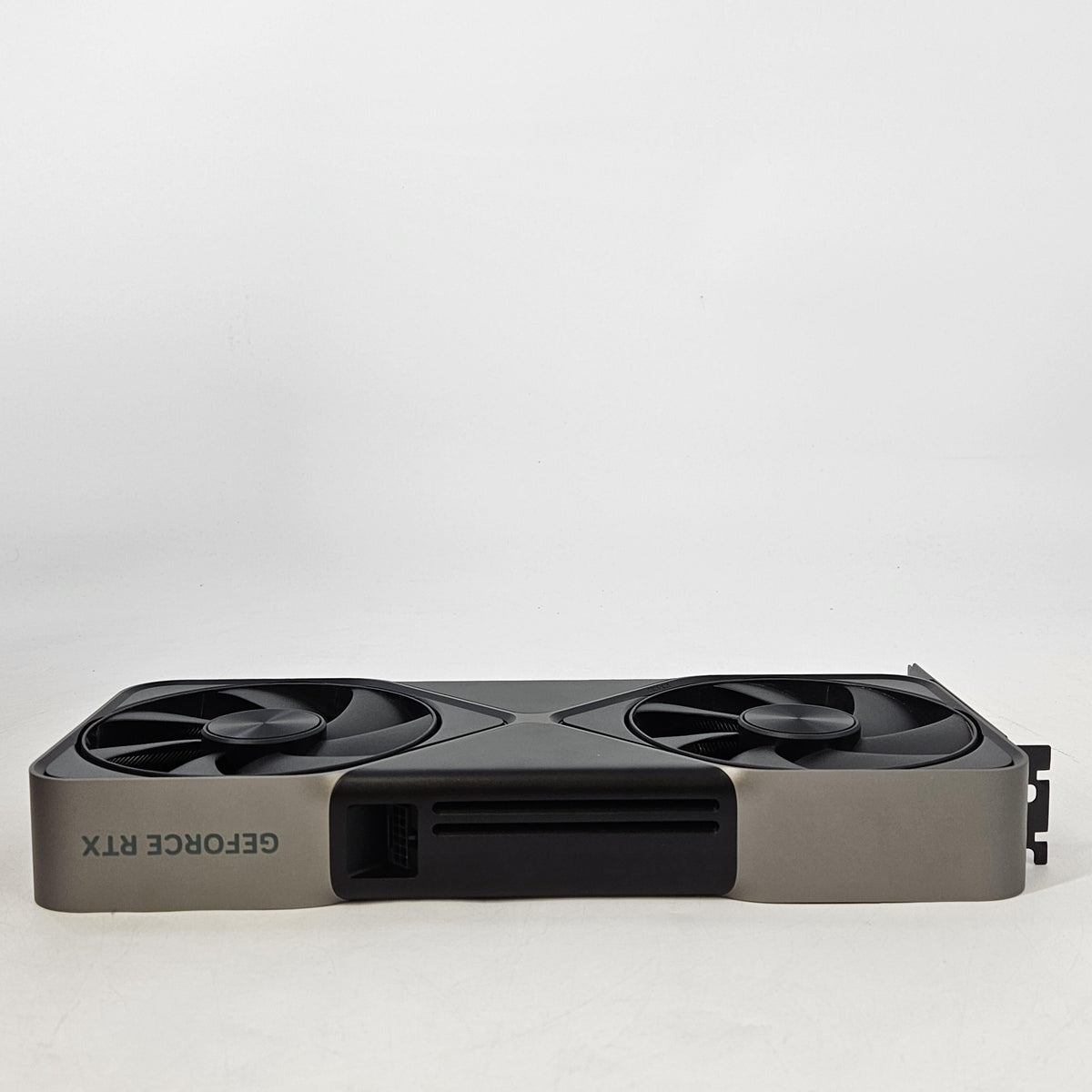 NVIDIA GeForce RTX 5080 16GB RAM