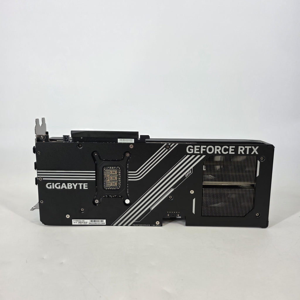 NVIDIA GeForce RTX 5080 16GB RAM