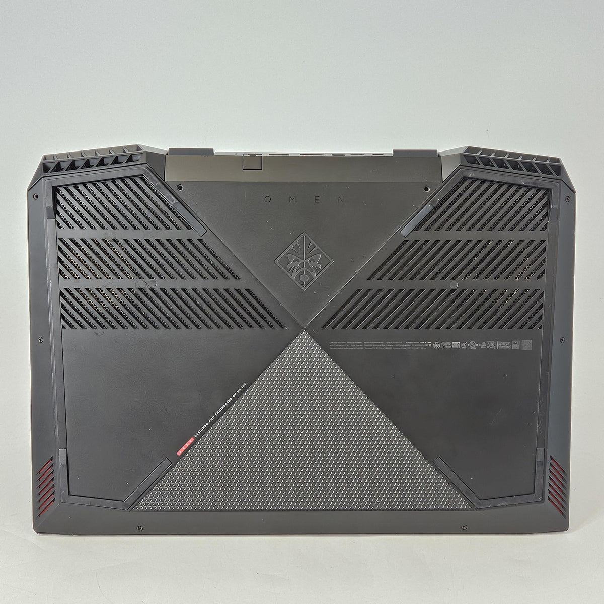 HP Omen 15 Black 2.6 GHz Intel Core i7 9th Gen. 16GB RAM 256GB Solid State Drive NVIDIA GeForce GTX 1650 4 GB