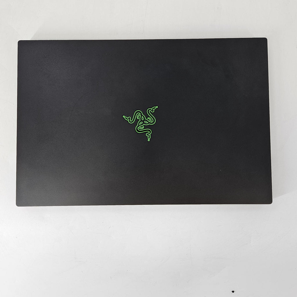 Razer Blade 15 Base 2018 Black 2.2 GHz Intel Core i7 8th Gen. 16GB RAM 256GB Solid State Drive 2TB Hard Disk Drive NVIDIA GeForce GTX 1060 6 GB