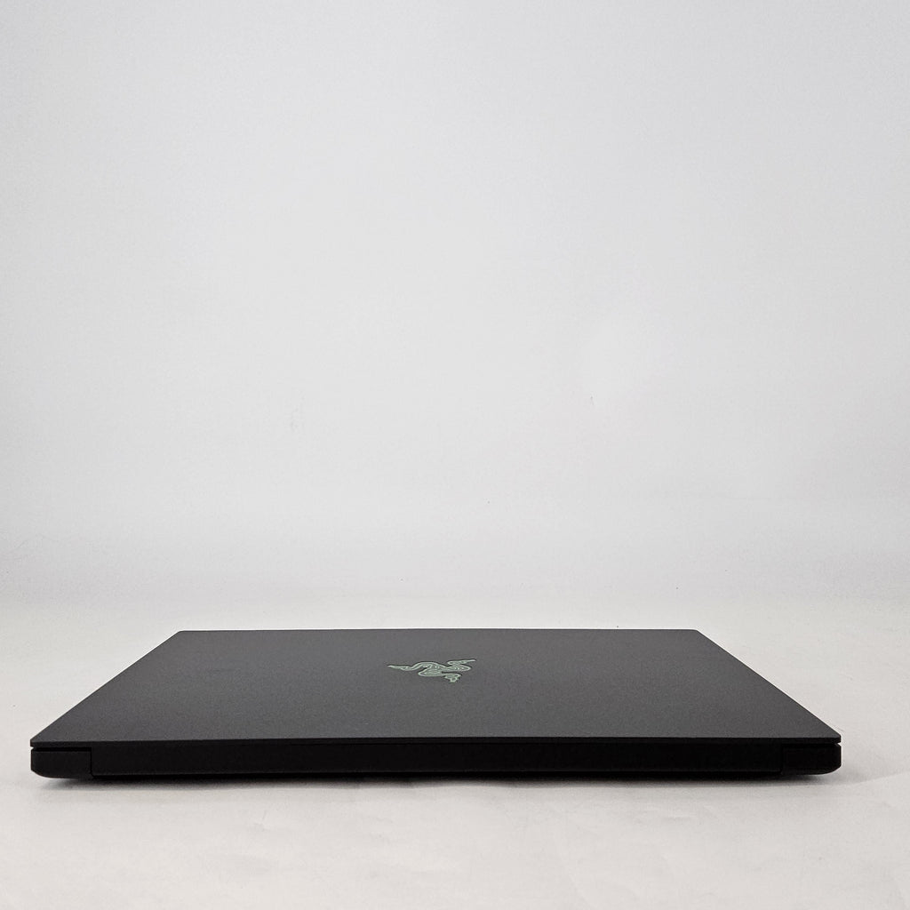 Razer Blade 15 Base 2018 Black 2.2 GHz Intel Core i7 8th Gen. 16GB RAM 256GB Solid State Drive 2TB Hard Disk Drive NVIDIA GeForce GTX 1060 6 GB