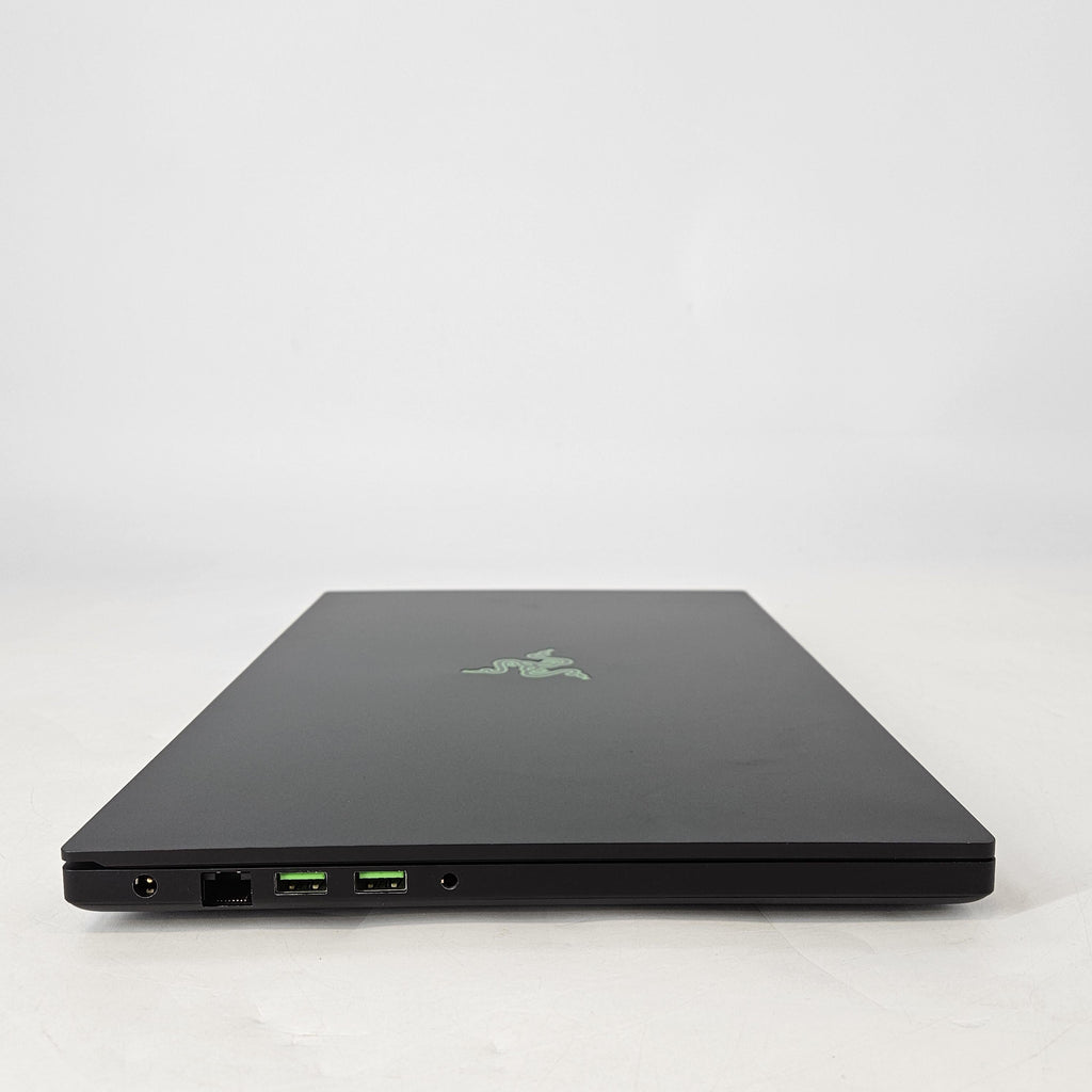 Razer Blade 15 Base 2018 Black 2.2 GHz Intel Core i7 8th Gen. 16GB RAM 256GB Solid State Drive 2TB Hard Disk Drive NVIDIA GeForce GTX 1060 6 GB