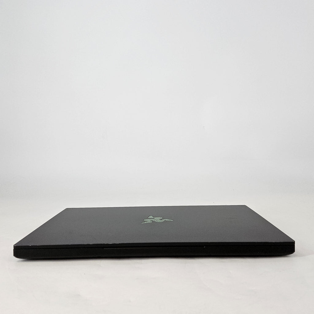 Razer Blade 15 Base 2018 Black 2.2 GHz Intel Core i7 8th Gen. 16GB RAM 256GB Solid State Drive 2TB Hard Disk Drive NVIDIA GeForce GTX 1060 6 GB
