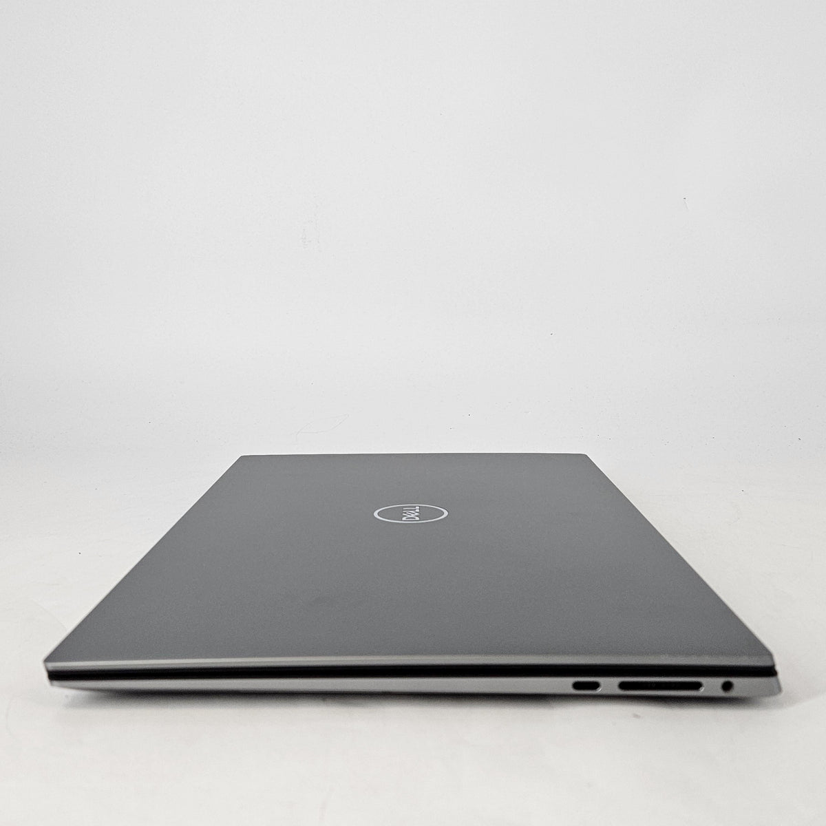 Precision 5560 15.6 Gray 2.5 GHz Intel Core i7 11th Gen. 64GB RAM 2TB Solid State Drive NVIDIA RTX A2000 4 GB