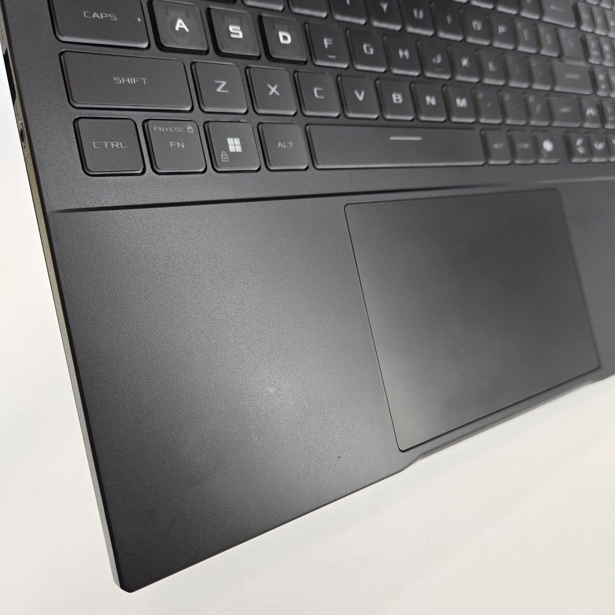 TUF F16 16 Jaeger Gray 2.2 GHz Intel Core i7 14th Gen. 32GB RAM 1TB Solid State Drive NVIDIA GeForce RTX 5060 8 GB