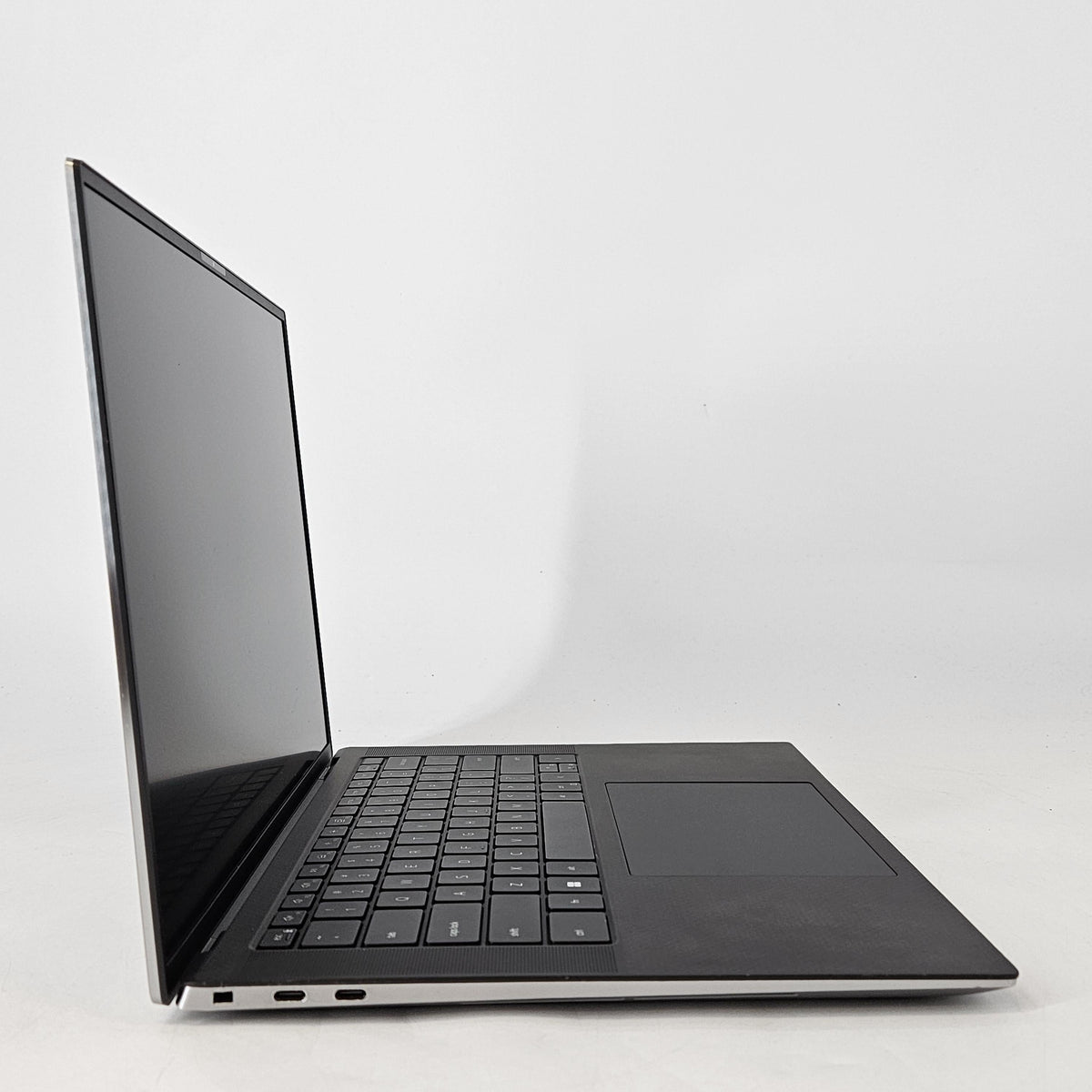 Dell Precision 5550 15.6 Gray 2.6 GHz Intel Core i7 10th Gen. 64GB RAM 512GB Solid State Drive NVIDIA Quadro T1000 4 GB