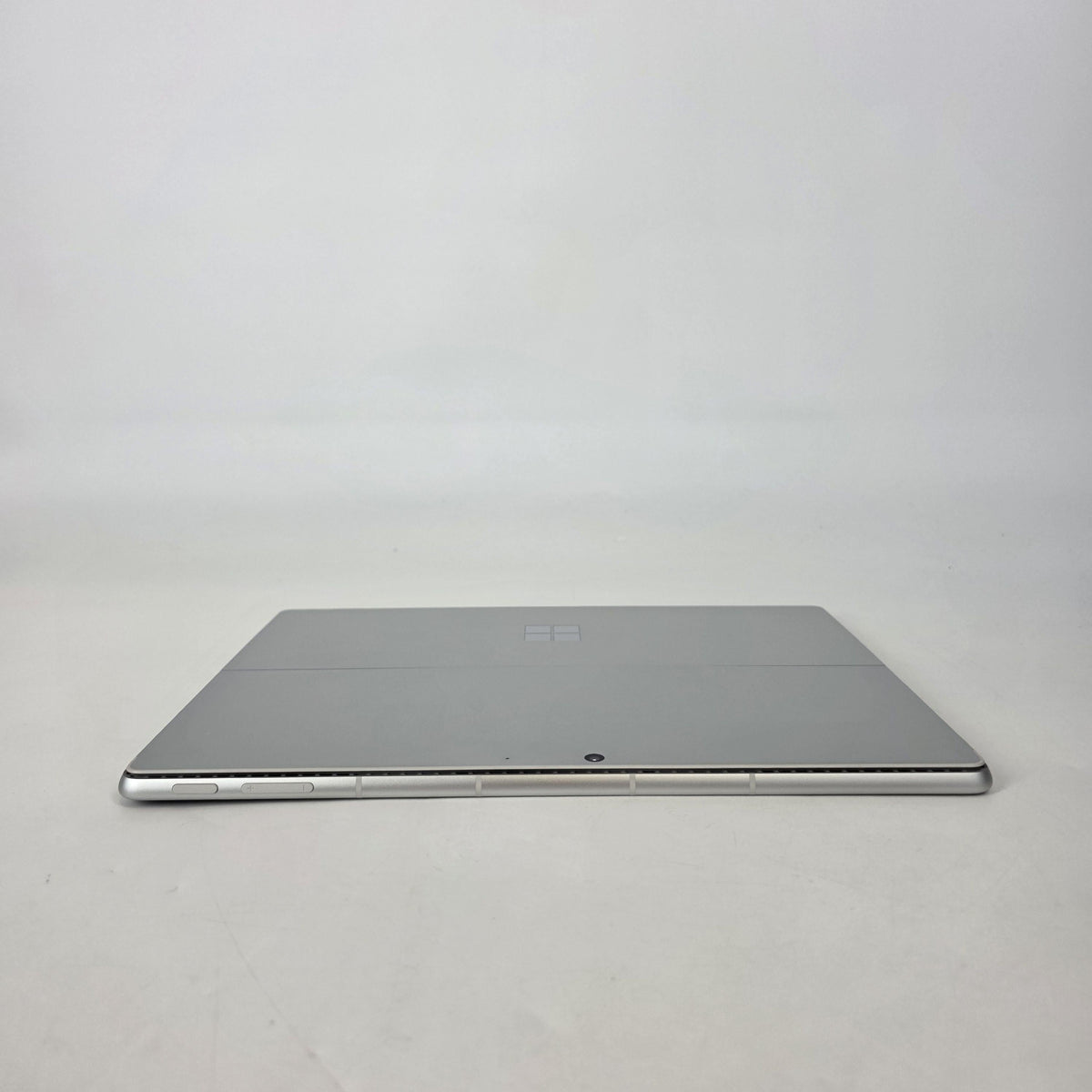 Microsoft Surface Pro 10 13 Silver Unlocked 2.1 GHz Intel Core Ultra 7 64GB RAM 1TB Solid State Drive