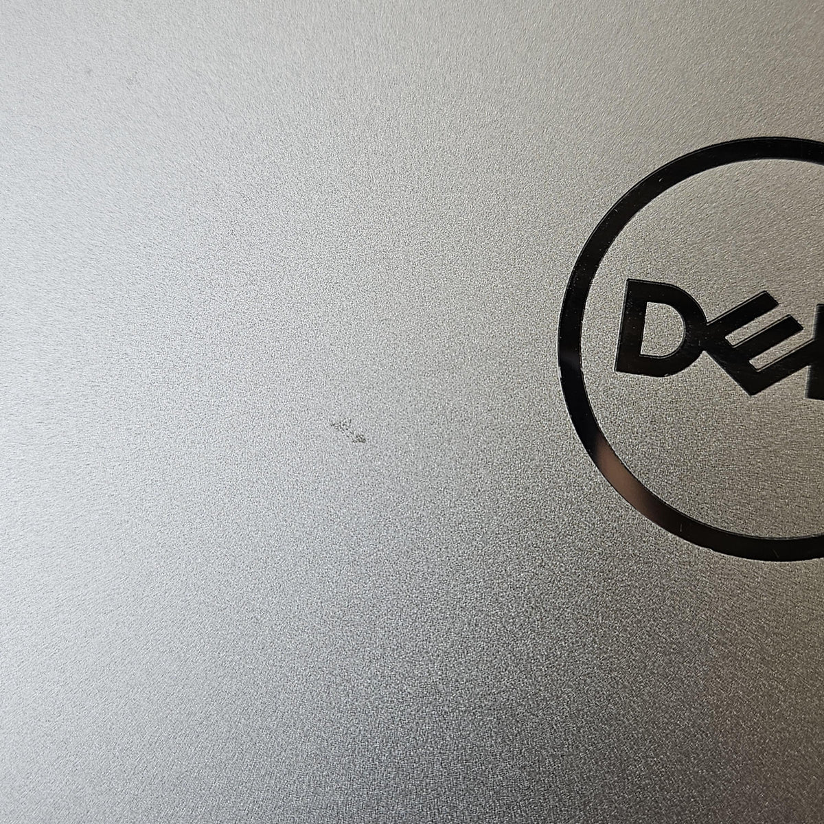Dell Precision 5550 15.6 Gray 2.6 GHz Intel Core i7 10th Gen. 64GB RAM 512GB Solid State Drive NVIDIA Quadro T1000 4 GB
