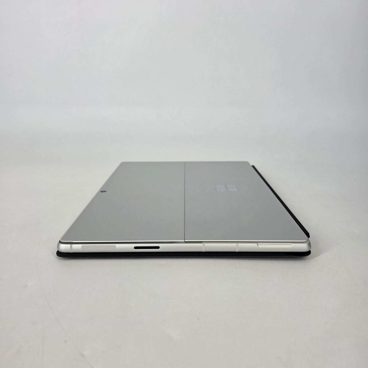 Microsoft Surface Pro 9 13 Platinum Unlocked 3.0 GHz Microsoft SQ3 Processor 16GB RAM 256GB Solid State Drive