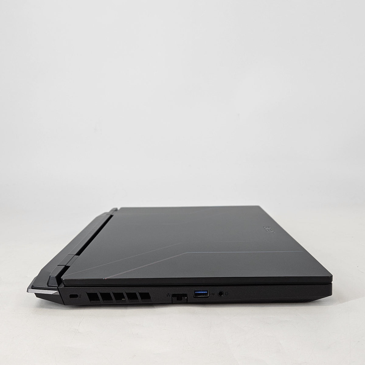 Acer Nitro 5 15.6 Black 3.1 GHz Intel Core i5 12th Gen. 16GB RAM 512GB Solid State Drive NVIDIA GeForce RTX 4050 6 GB