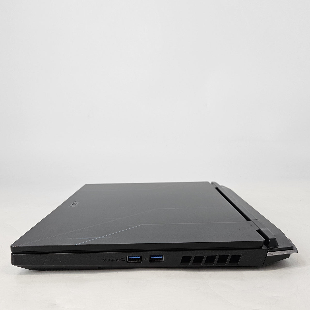 Acer Nitro 5 15.6 Black 3.1 GHz Intel Core i5 12th Gen. 16GB RAM 512GB Solid State Drive NVIDIA GeForce RTX 4050 6 GB