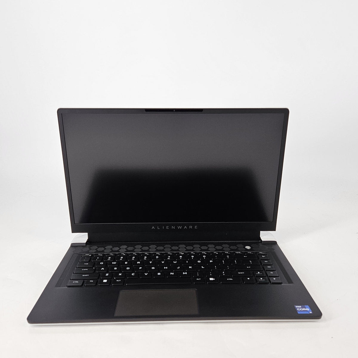 Dell Alienware X15 R1 White 2.5 GHz Intel Core i9 11th Gen. 32GB RAM 1TB Solid State Drive NVIDIA GeForce RTX 3070 8 GB