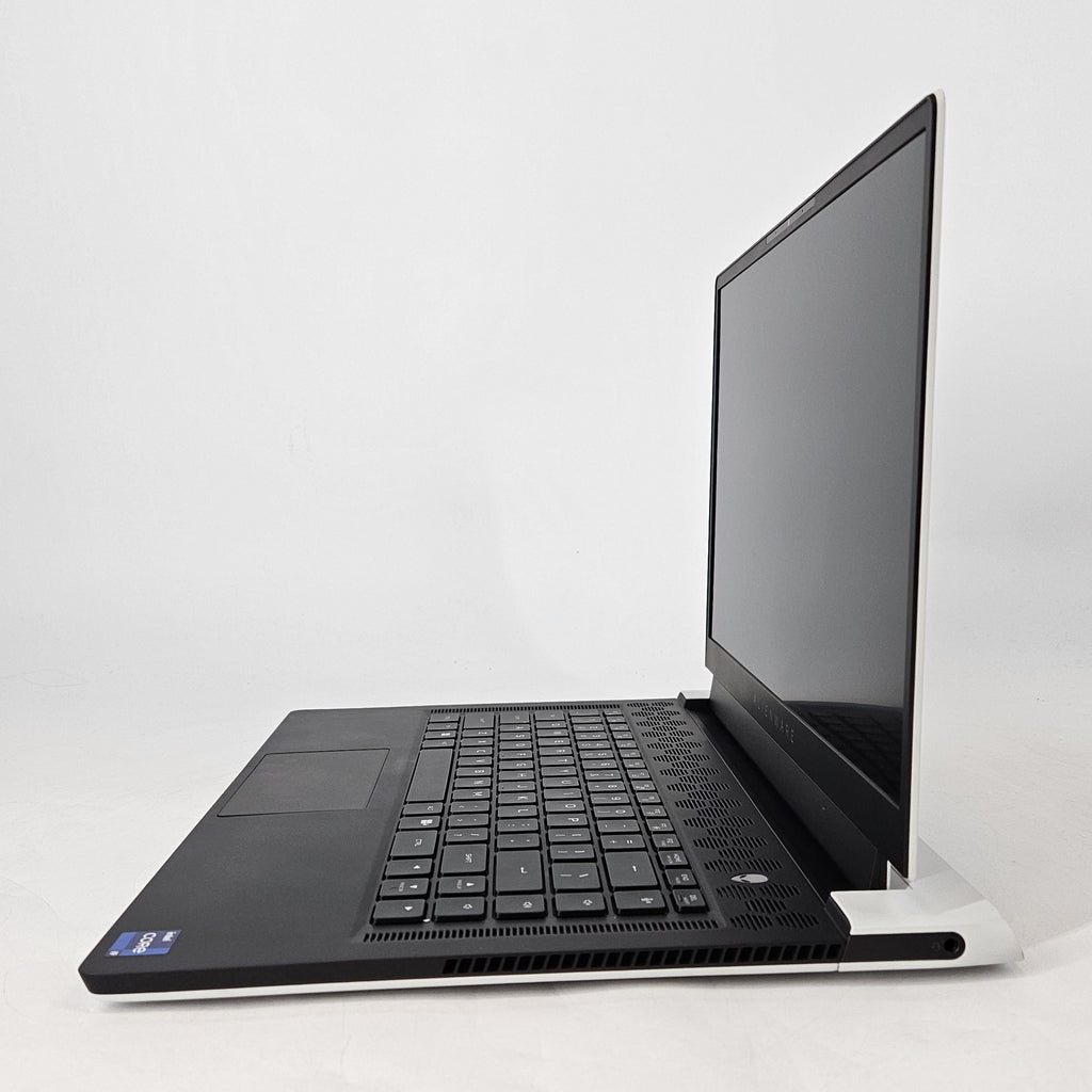 Dell Alienware X15 R1 White 2.5 GHz Intel Core i9 11th Gen. 32GB RAM 1TB Solid State Drive NVIDIA GeForce RTX 3070 8 GB