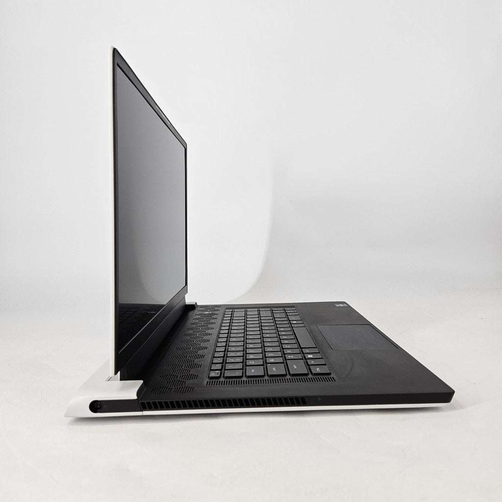 Dell Alienware X17 R2 White 2.5 GHz Intel Core i9 12th Gen. 32GB RAM 1TB Solid State Drive NVIDIA GeForce RTX 3080 Ti 16 GB