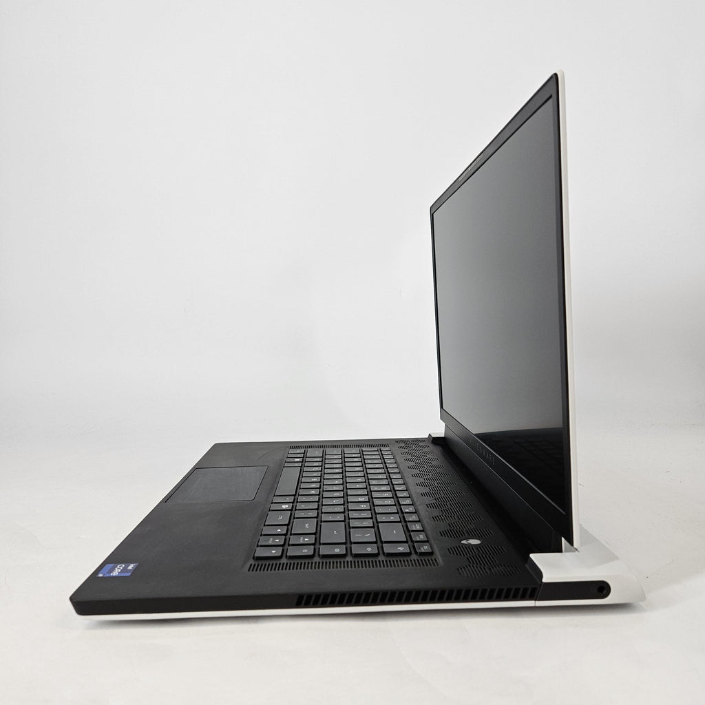 Dell Alienware X17 R2 White 2.5 GHz Intel Core i9 12th Gen. 32GB RAM 1TB Solid State Drive NVIDIA GeForce RTX 3080 Ti 16 GB