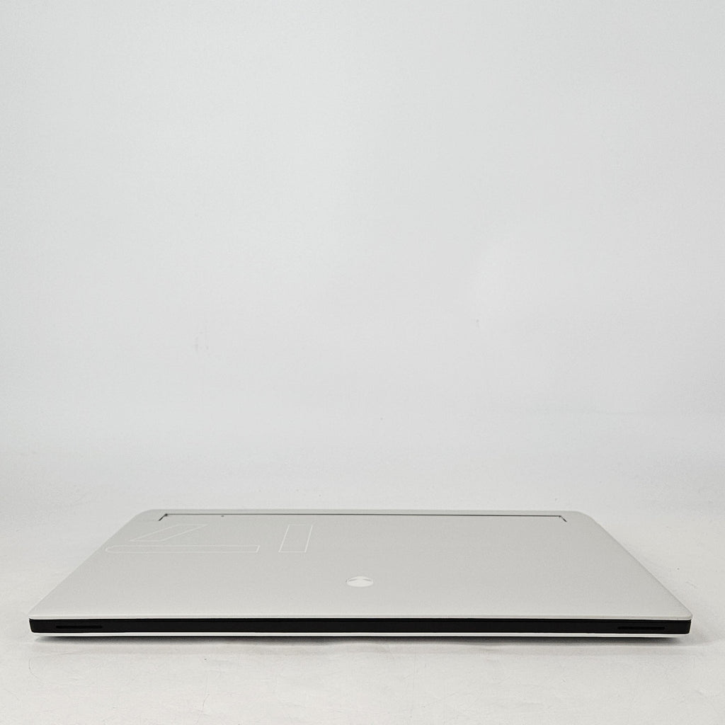 Dell Alienware X17 R2 White 2.5 GHz Intel Core i9 12th Gen. 32GB RAM 1TB Solid State Drive NVIDIA GeForce RTX 3080 Ti 16 GB