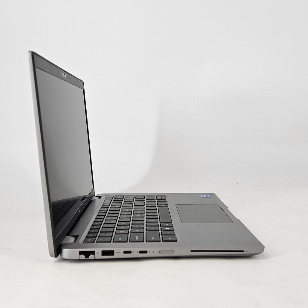 Latitude 5440 14 Gray 1.6 GHz Intel Core i5 13th Gen. 16GB RAM 512GB Solid State Drive